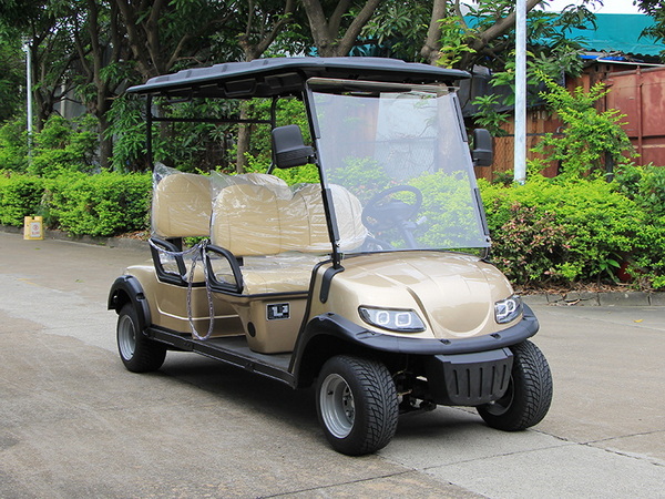 Kereta golf elektrik yang dibina khas