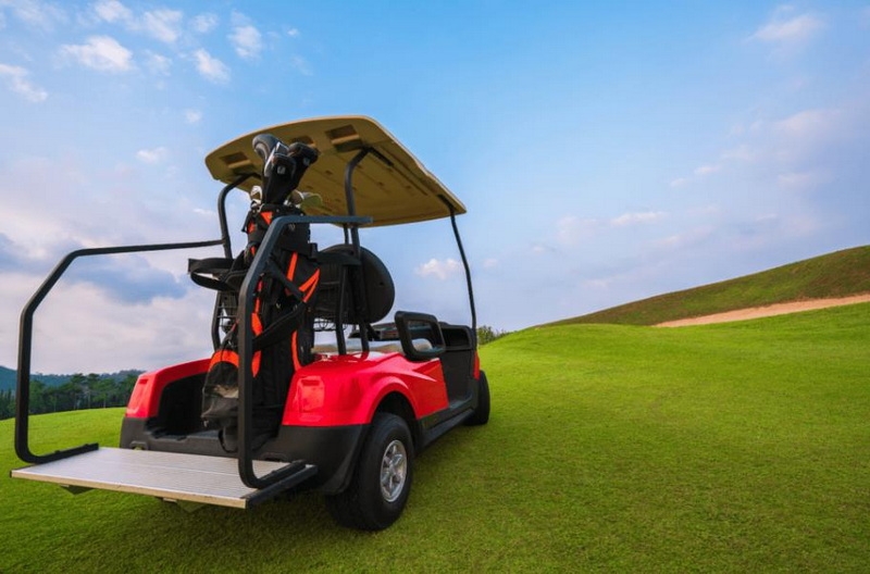 How Does a Custom Electric Golf Cart Improve Your Golf Game