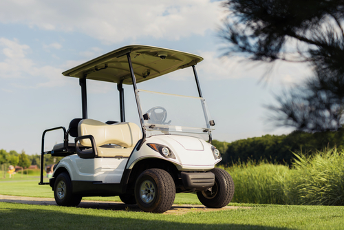 Electric Golf Carts VS Traditional Golf Carts_1