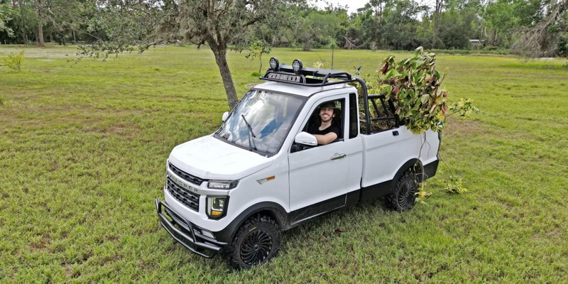 Do Electric Mini Trucks Have an Edge Over Electric Motorcycles