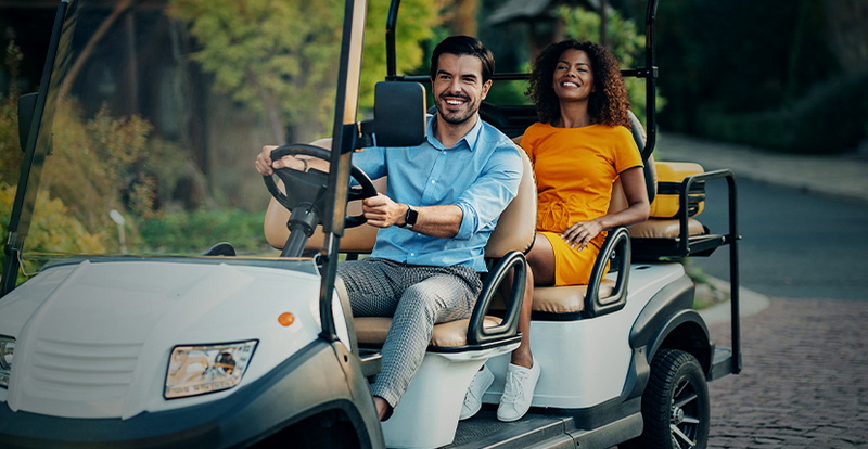 Electric Golf Carts VS Manual Golf Carts_3