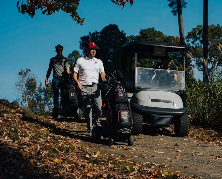 the Top Benefits of Using Electric Golf Carts