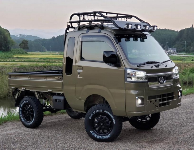 Is a Custom Electric Mini Truck Right for Your Business